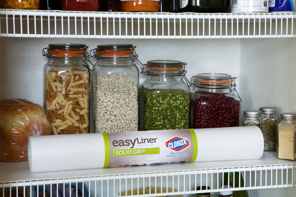 shelf-liner-on-pantry-shelf