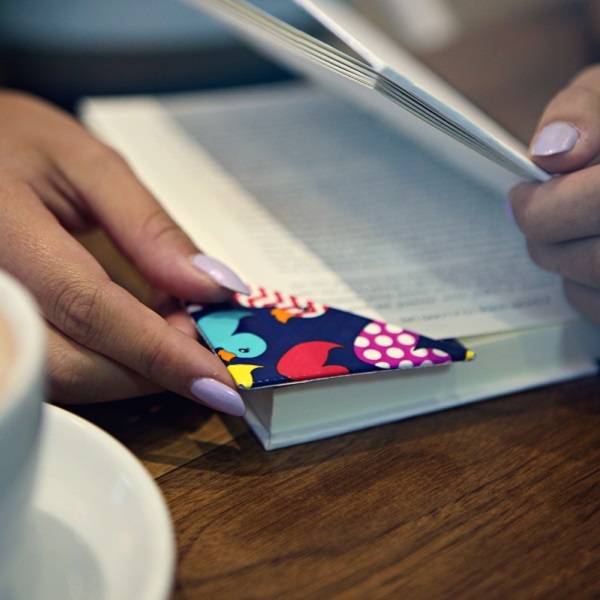 How-To: Duck Tape® Corner Bookmark