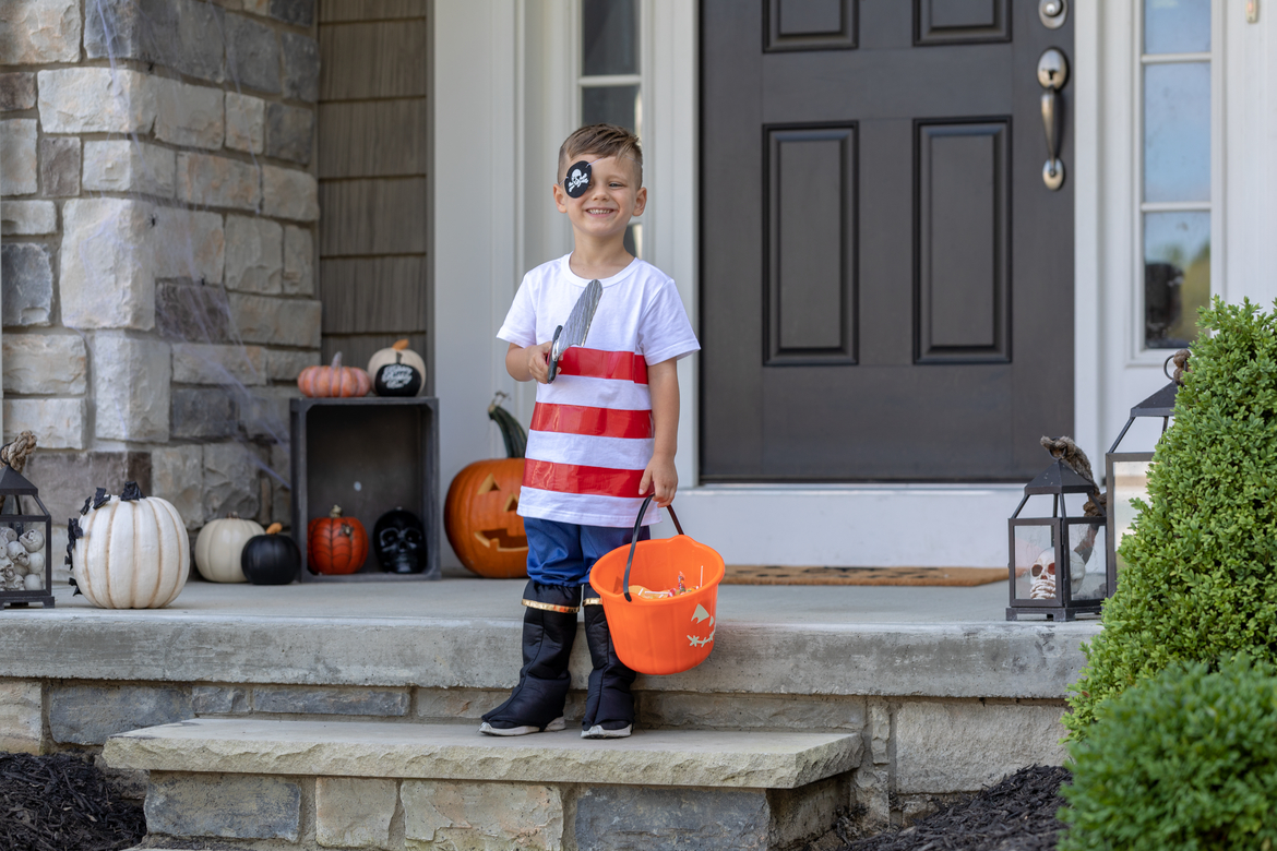 How-To: Duck Tape® Pirate Costume