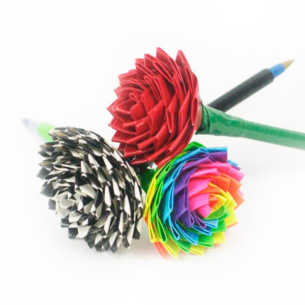 How-To: Duck Tape® Rose Pens