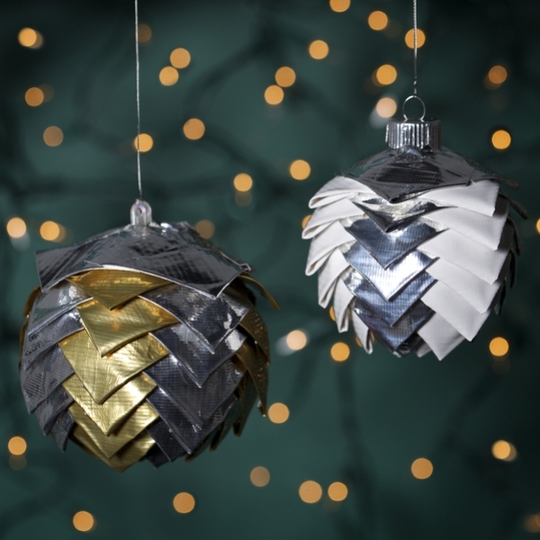 How-To: Duck Tape® Scalloped Ornament